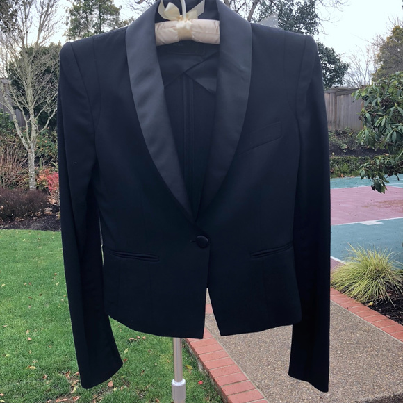 BCBG Jackets & Blazers - BCBG Black Cropped Tuxedo Jacket, XS